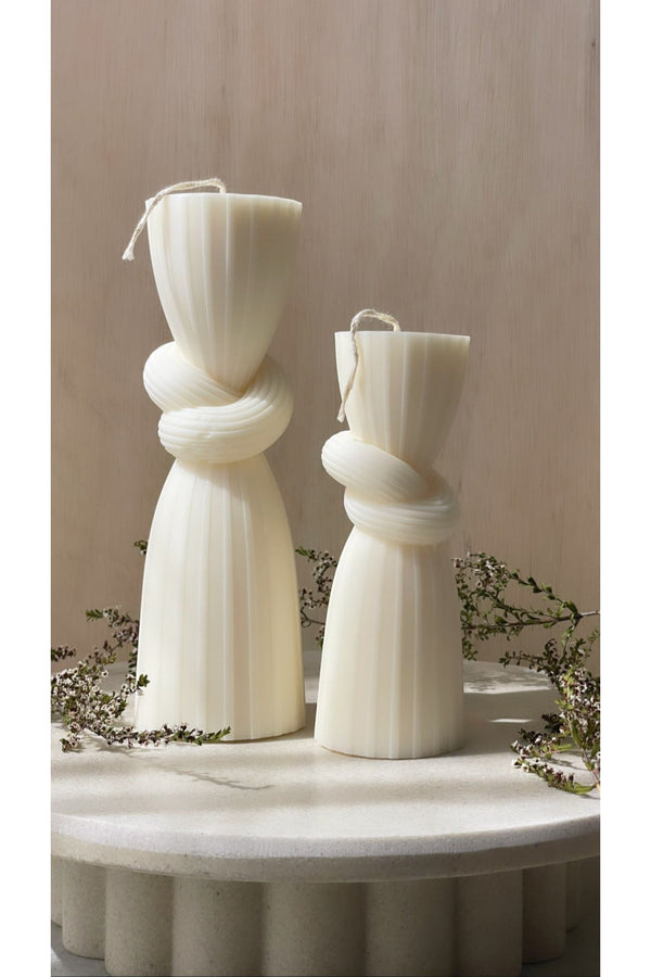 The Lovers Knot Pillar Candles