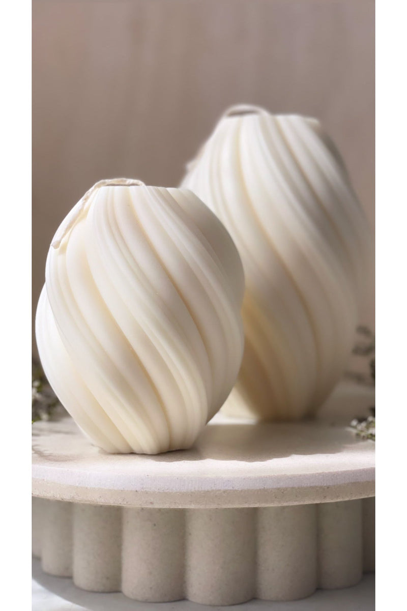 The Twisted Lovers Pillar Candles