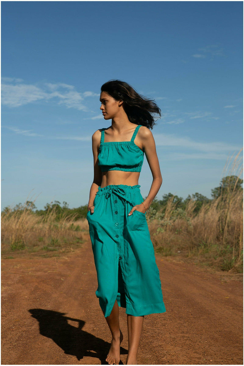 Essentials Tosca Penelope Crop Top - WALLIS AND JAZZ - THE TROPICAL FASHION HOUSE