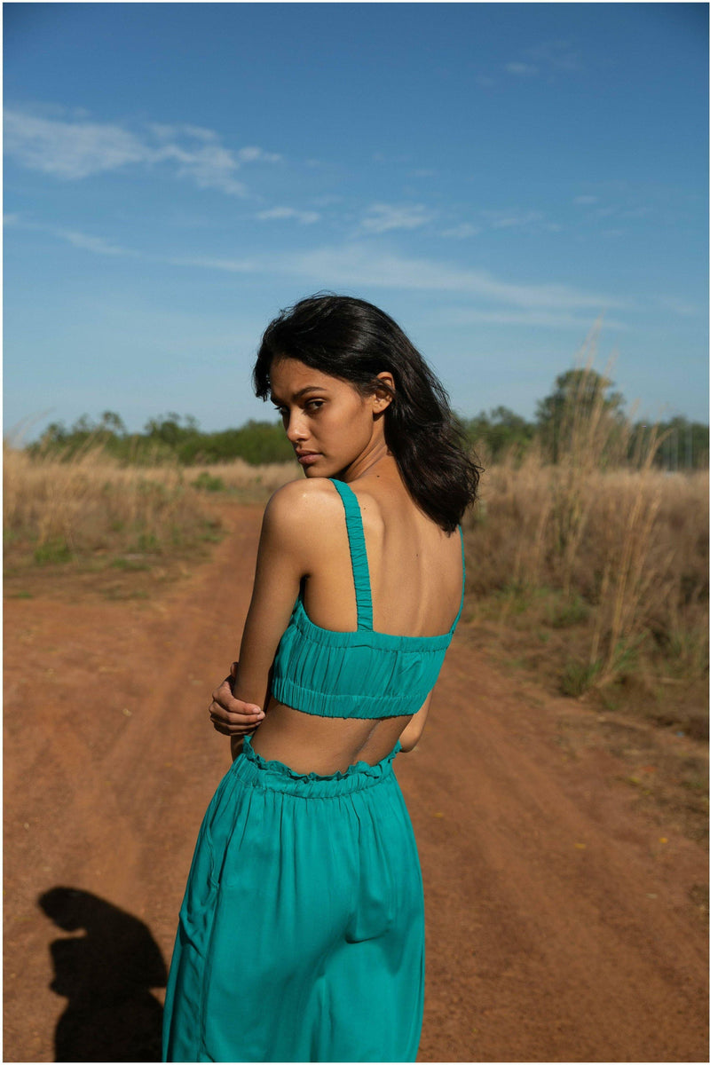 Essentials Tosca Penelope Crop Top - WALLIS AND JAZZ - THE TROPICAL FASHION HOUSE