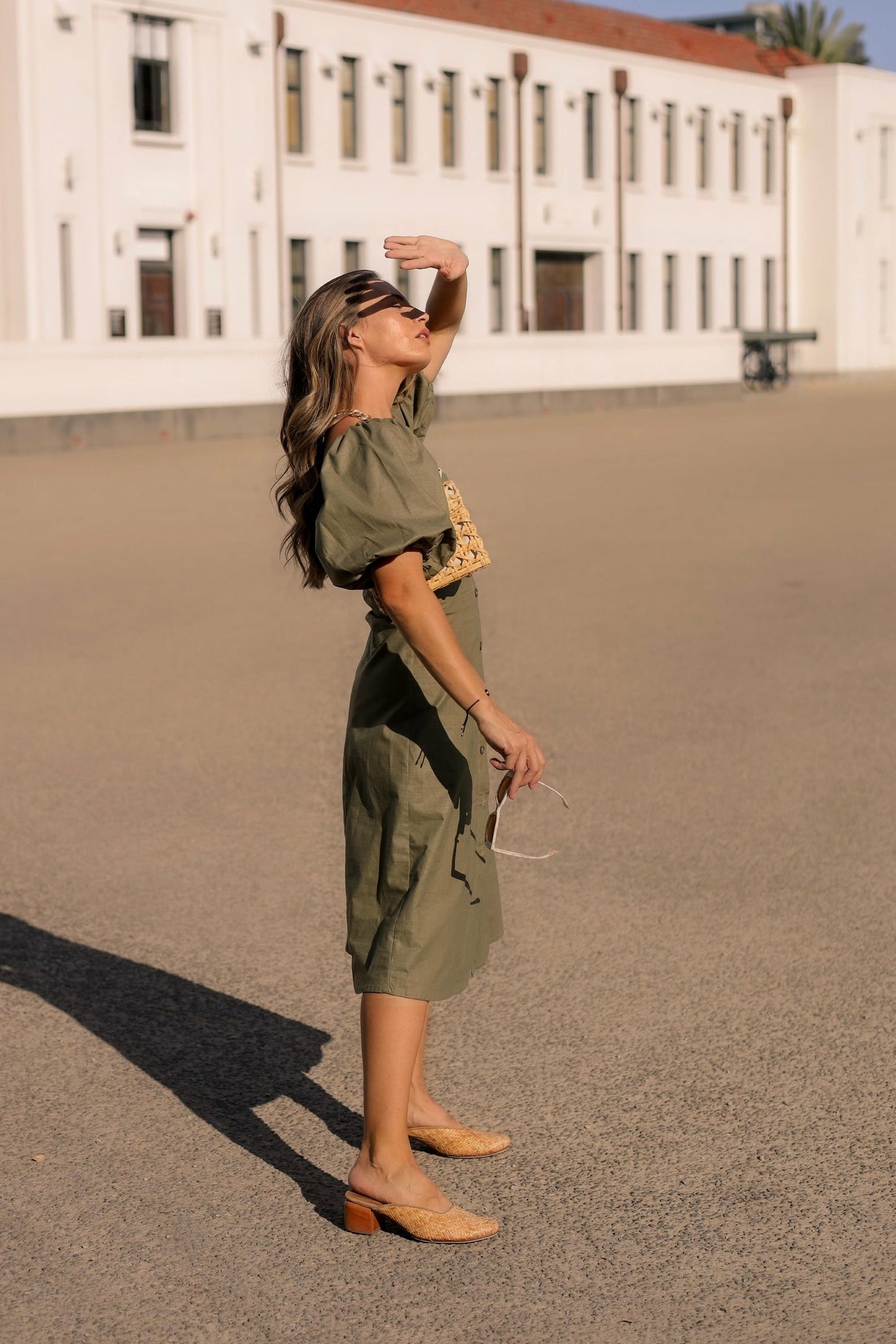 Classic Collection – Salbeigrünes Bella Midikleid