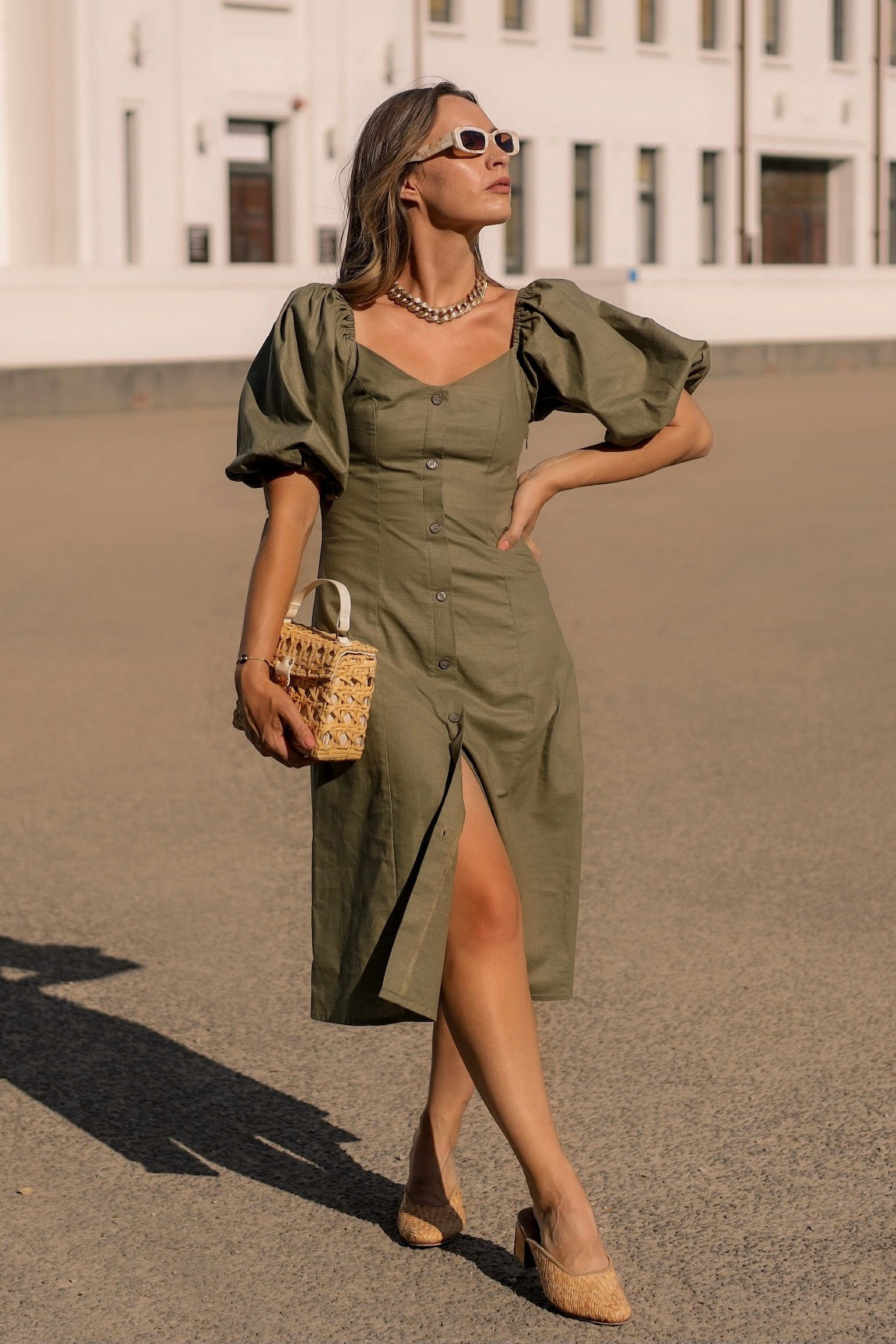 Classic Collection – Salbeigrünes Bella Midikleid